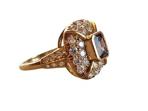 Estate Sapphire and Diamond 18k Yellow Gold Ring Colorless VS Diamonds